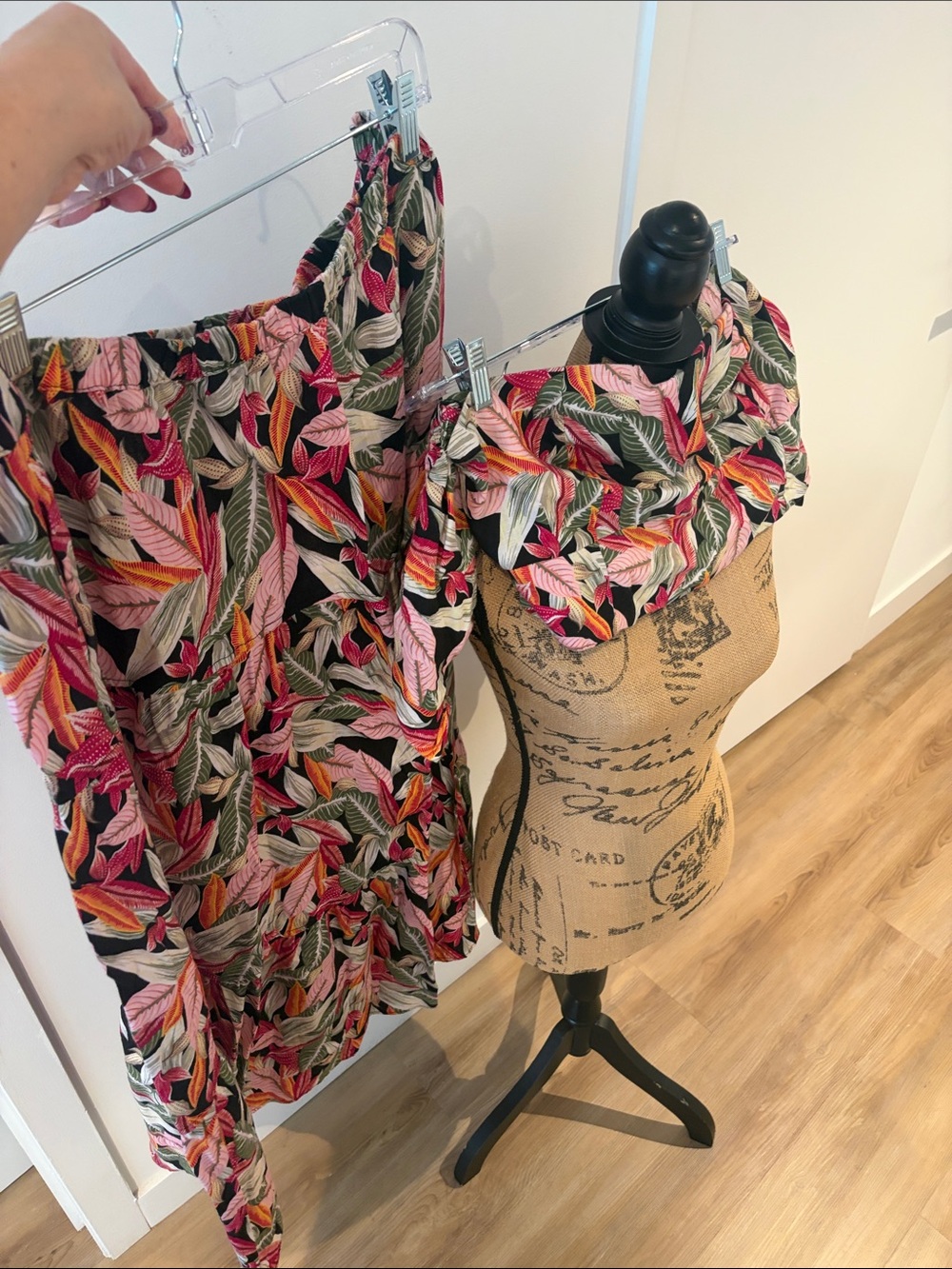 LOFT Beach Tropical Leaf Midi Skirt Set in Pink, Green & Black